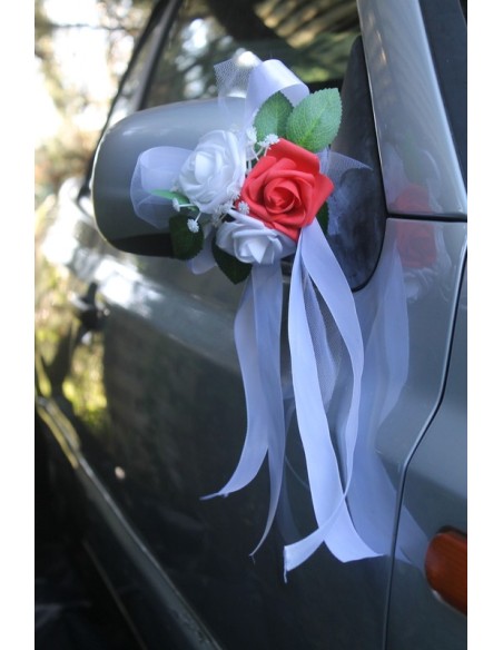 Compositions florales mariage Roses blanches et rouges