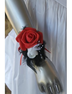 Bracelet des fleurs pour mariage, roses et plumes noir rouge blanc 2