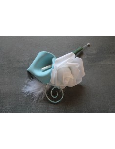 Bouquet Mariée Rond roses et arums bleu ciel 2