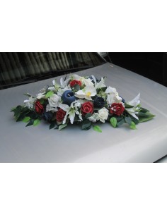 Bouquet de mariée et composition florale voiture bleu marine bordeaux 2