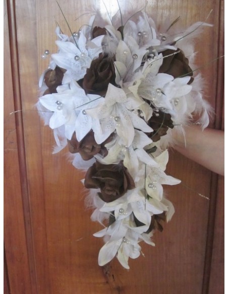 Bouquet de Fleurs Tombant thème Cascade avec lys perles,plumes