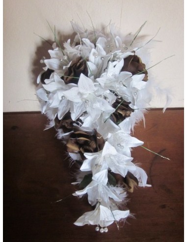 Bouquet de Fleurs Tombant thème Cascade avec lys perles,plumes