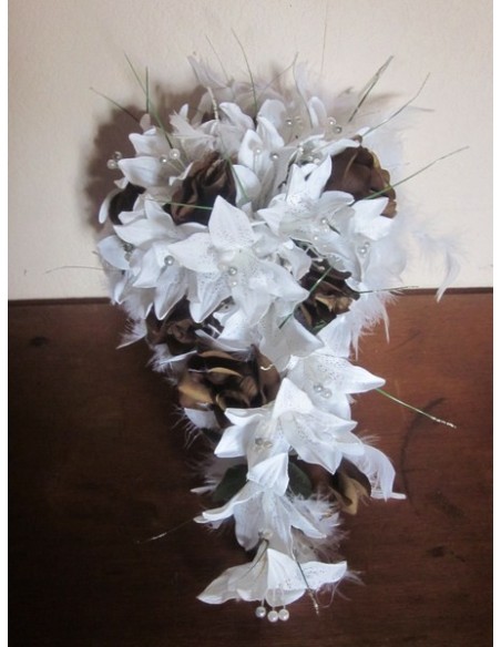 Bouquet de Fleurs Tombant thème Cascade avec lys perles,plumes