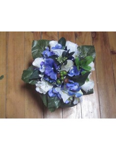 Bouquet de Mariée Rond thème bleu, ivoire avec hydrangea, roses