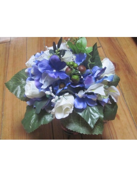 Bouquet de Mariée Rond thème bleu, ivoire avec hydrangea, roses