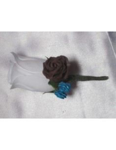 Bouquet Mariée Rond "camille" avec des lys, roses, perles et feuilles 2