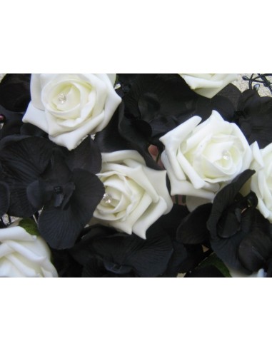 Beau Bouquet Mariage black and white avec Roses et Orchidées