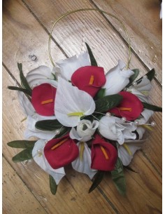 Bouquet de mariage thème Sac à Main avec de beaux arums et roses