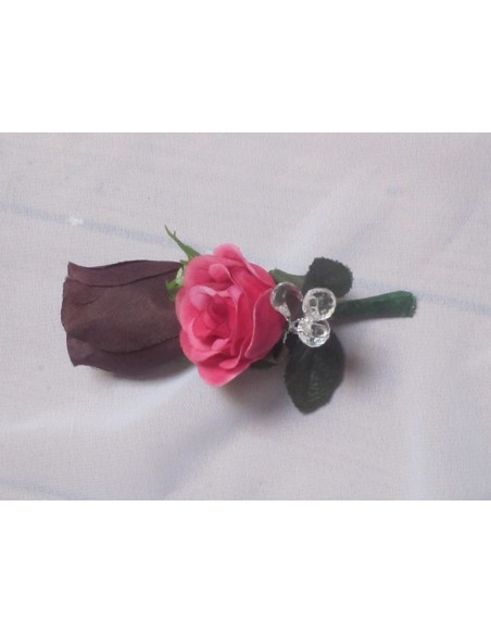 Bouquet Mariée Rond fait avec des Roses Chocolat et des Plumes
