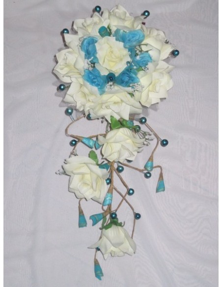 Bouquet Mariage Cascade Coup de cœur thème blanc, turquoise  Bouquet Mariage Cascade Coup de cœur thème blanc, turquoise