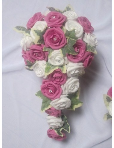 Bouquet de Mariage Cascade Fuchsia ou Rose avec roses & diamants