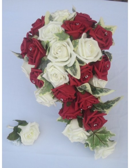Bouquet Mariage Cascade "Lola" des roses et diamants fantaisies