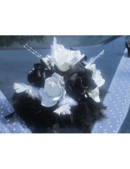 Décoration voiture pour mariage pas cher thème noir et blanc
