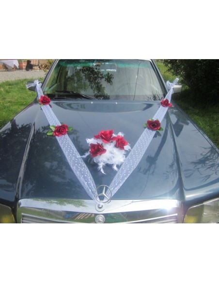 Décoration de voiture pour mariage thème roses bordeaux ou rouge Décoration de voiture pour mariage thème roses bordeaux ou rouge