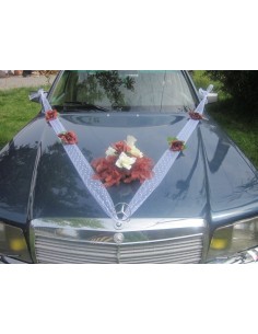 Décoration de voiture de mariage thème chocolat avec belles roses