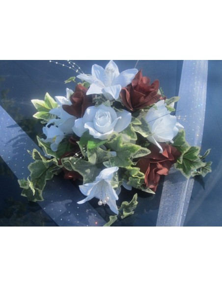 Décoration de la voiture de mariée avec des roses,choix des couleurs!