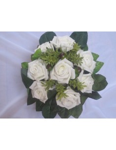 Bouquet de Mariée Rond thème ivoire vert avec des roses et feuilles
