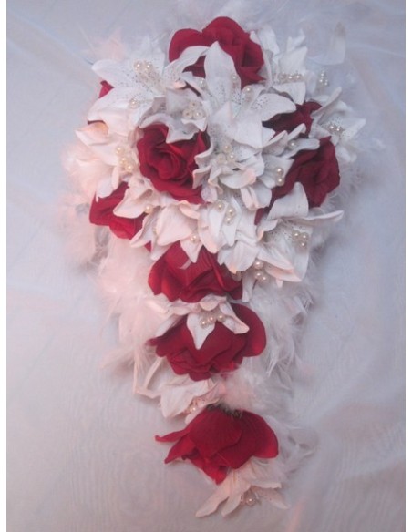 Bouquet de fleurs de Mariée Cascade thème Roses Passion 