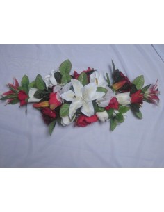Belle Composition de voiture de mariage composée de LYS et roses