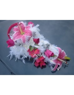 Décoration de voiture pour mariage couleur fuchsia et argenté