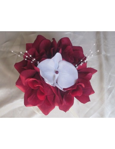 Bouquet mariage bordeaux ou rouge avec orchidée et roses