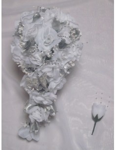Bouquet de Mariée Cascade Blanc Argent avec roses et papillon