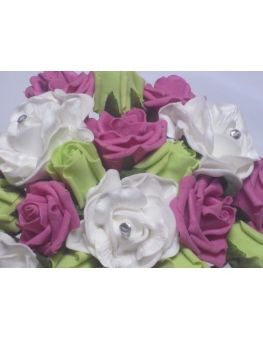 Bouquet de mariée rond fushia,anis avec roses et diamants fantaisie