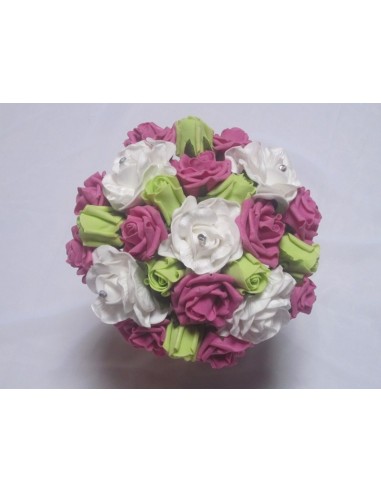 Bouquet de mariée rond fushia,anis avec roses et diamants fantaisie