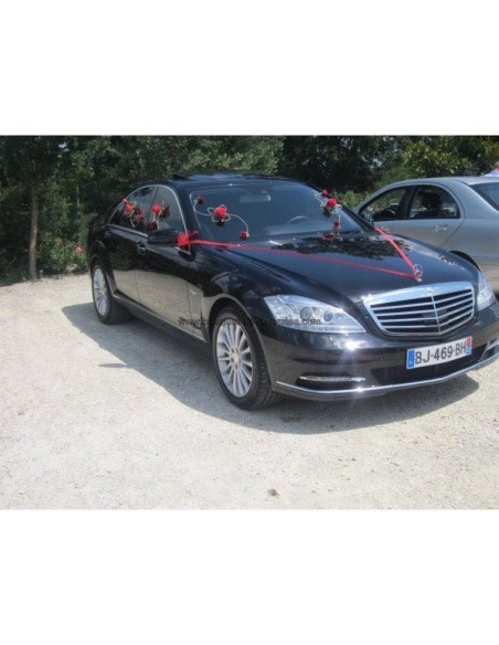 6 compositions florales pour voiture de mariage avec des roses