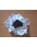 Composition florale pour mariage avec des orchidées noires de 18cm