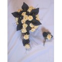 Bouquet de mariage pour la mariée Cascade couleur noir et jaune