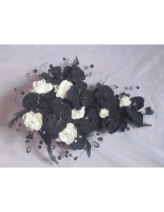 Bouquet mariage-Coralie: orchidée, roses et diamants fantaisie