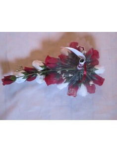 Bouquet de la Mariee Cascade Blancs et Bordeaux avec des Roses  2